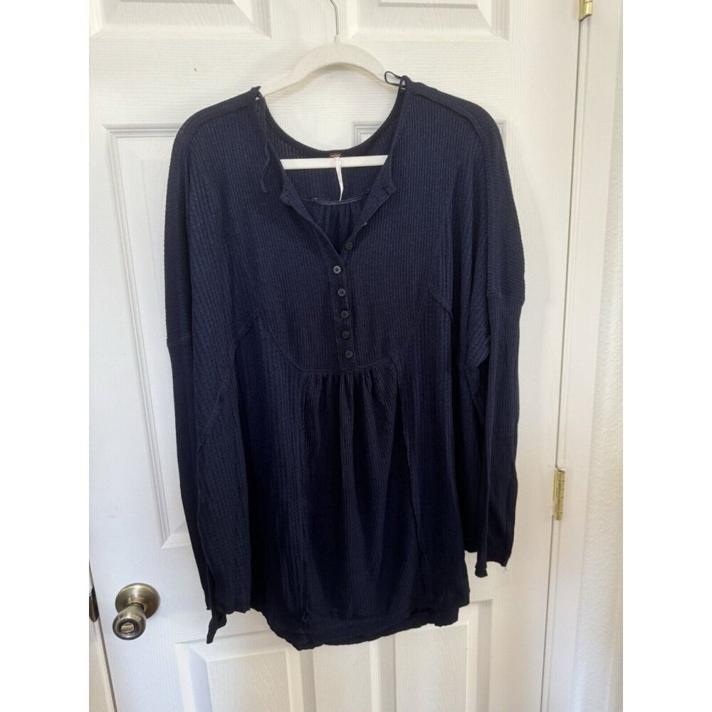 Free People Women's Partial Button Drop Shoulder Long Sleeve Color Navy Size XS